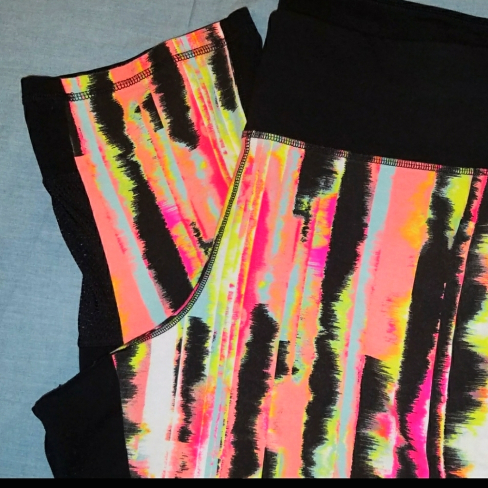 Lane Bryant LIVI Active Capri Leggings